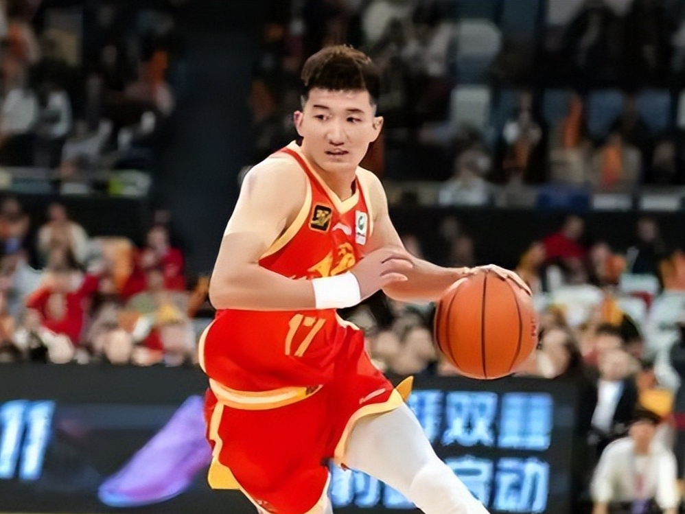 同时广厦核心主力孙铭徽也在社媒正式表态-爱游戏下载