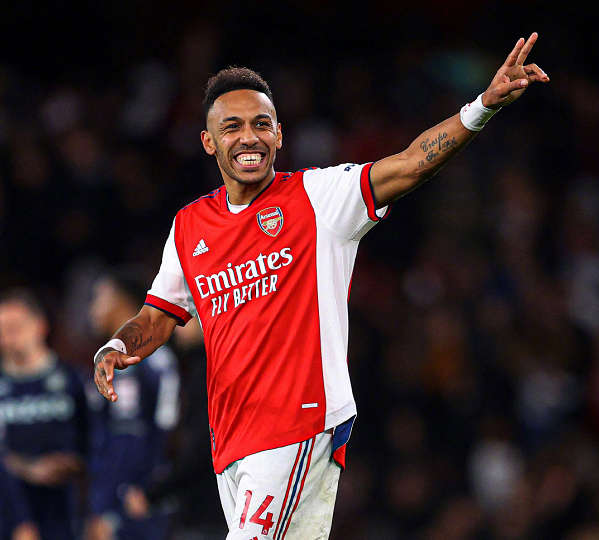 赛地聚焦：荷甲转会期热度飙升，阿森纳官宣签约，悬念犹存，球队文化再被提及的简单介绍-爱游戏下载