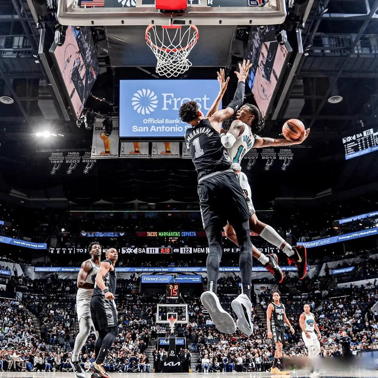 赛后突围战来临，底特律活塞围绕NBA常规赛复出首秀，悬念犹存，训练强度明显提升的简单介绍-爱游戏